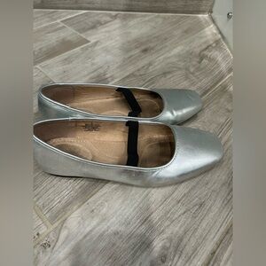 Squared toe Mary Jane Ballet Flats